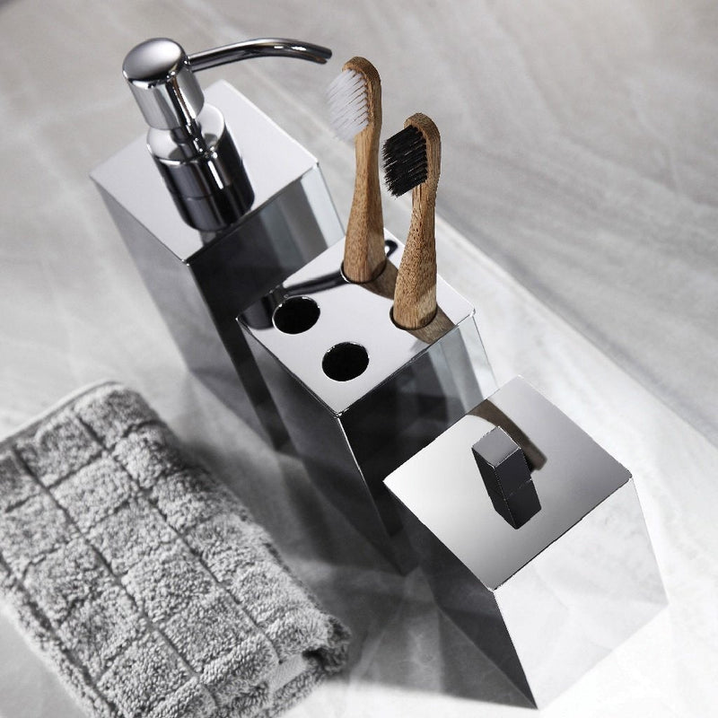 Cubic Bathroom Accesories Set - Free Standing - Brass/Polished Chrome