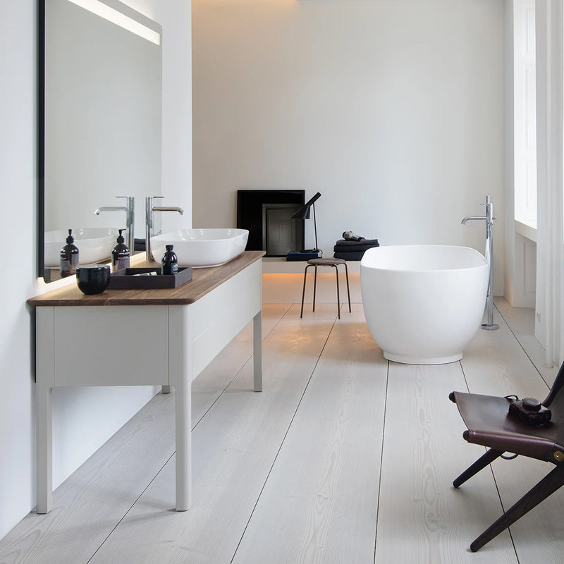 Luv Bathtub - Free Standing - 71" Resin/White