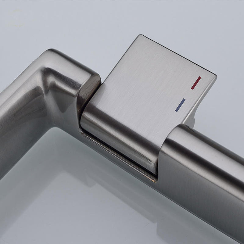 Metro Thin Bathroom Faucet - Single Hole - 5" Brass/Graphite