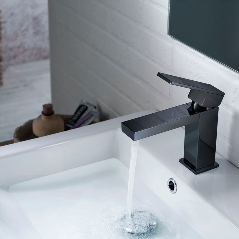 Serie 160 Bathroom Faucet - Single Hole - 6" Brass/Matt Black