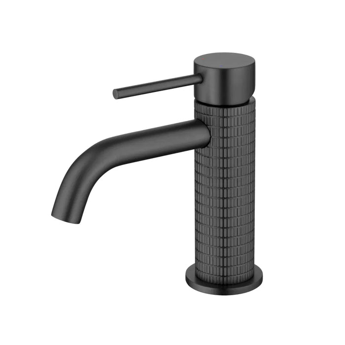 Metro Knurled Short Bathroom Faucet - Single Hole - 6" Brass/Matt Black