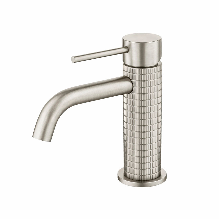 Metro Knurled Short Bathroom Faucet - Single Hole - 6" Brass/Brushed Nickel