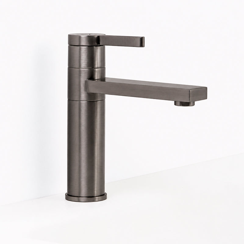 Metro Soho Bathroom Faucet - Single Hole - 8" Brass/Gun Metal