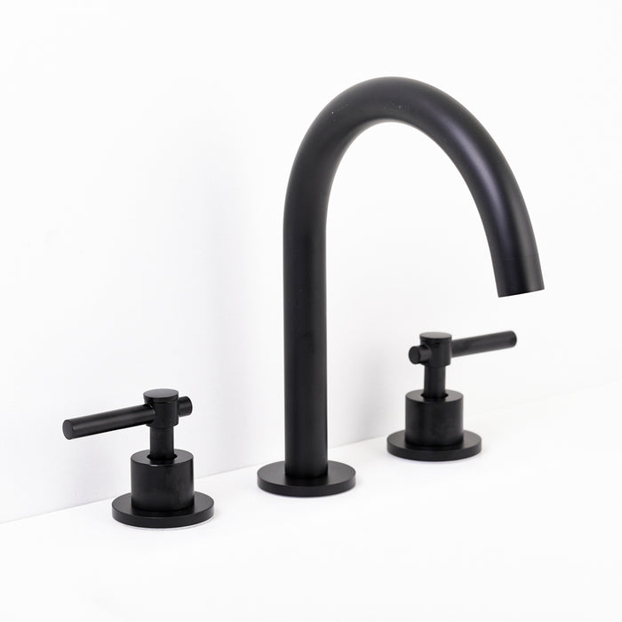 Metro Soho Bathroom Faucet - Widespread - 10" Brass/Matt Black