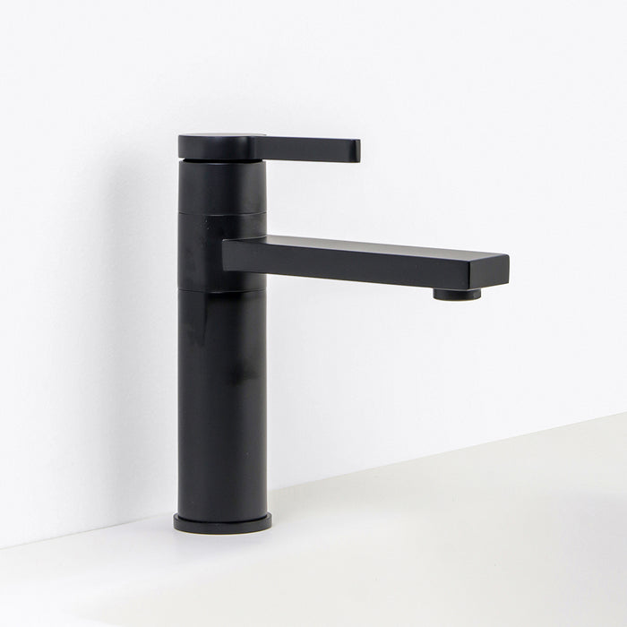 Metro Soho Bathroom Faucet - Single Hole - 8" Brass/Matt Black