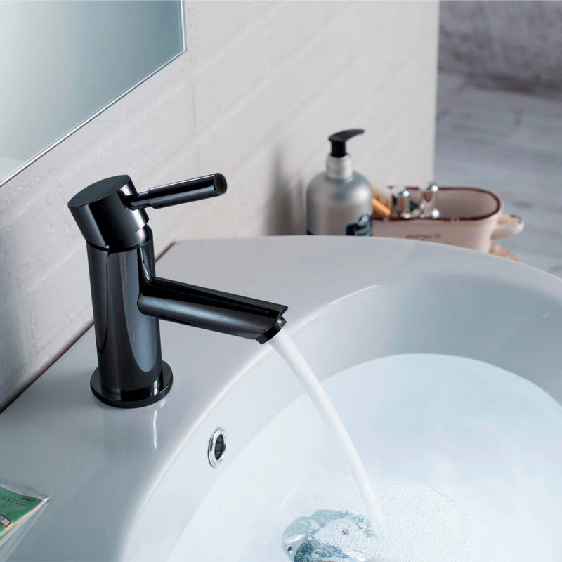Serie 100 Bathroom Faucet - Single Hole - 6" Brass/Matt Black