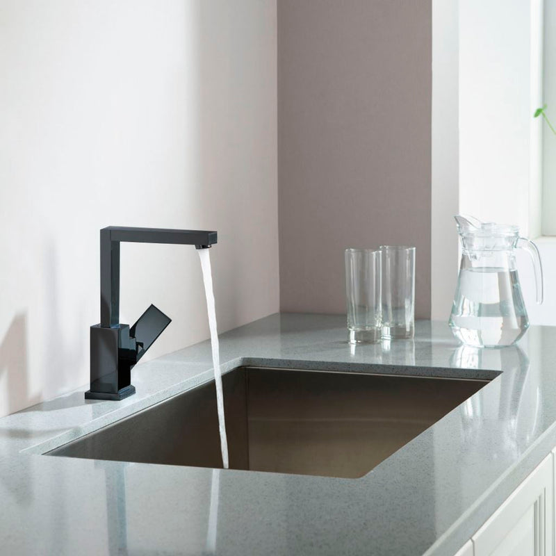 Serie 160 Bathroom Faucet - Single Hole - 9" Brass/Matt Black