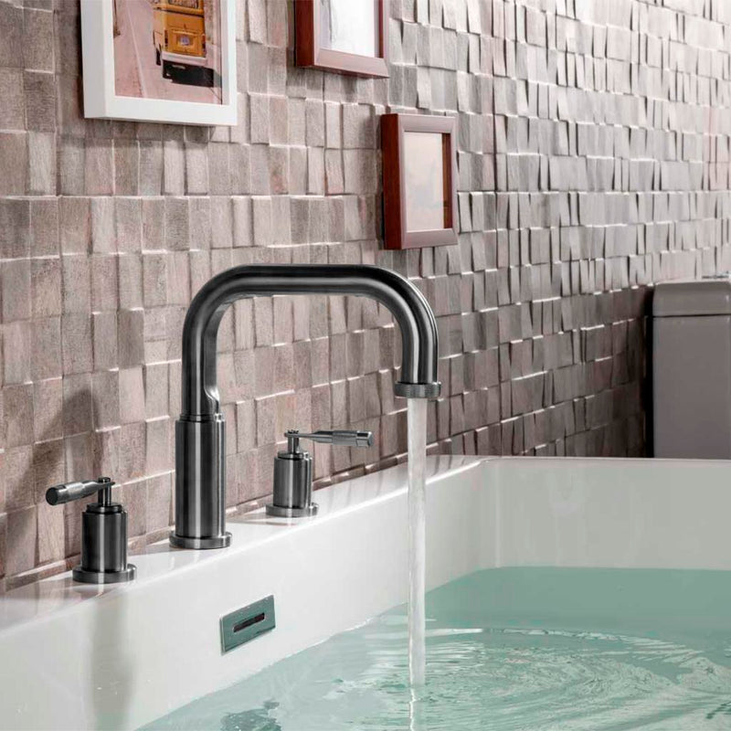 Serie 250 Complete Tub Faucet - Widespread - 8" Brass/Polished Chrome