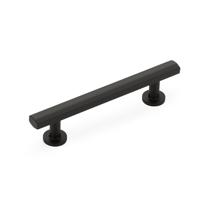 Heathrow Cabinet Pull Handle - Cabinet Mount - 4" Brass/Matt Black